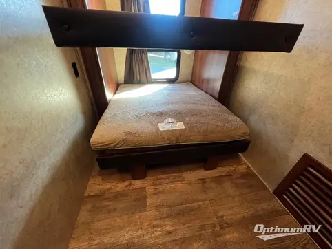 2016 Jayco Eagle 355MBQS RV Photo 3
