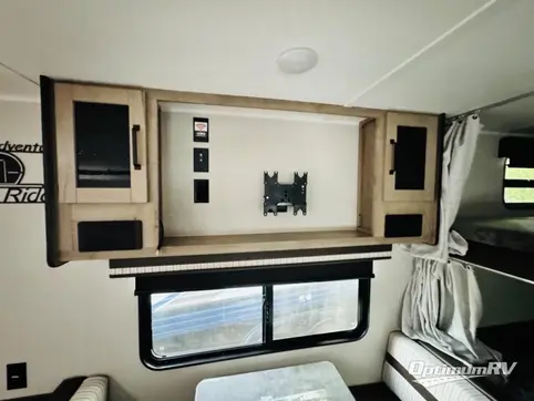2024 Palomino Puma 25BHS RV Photo 3