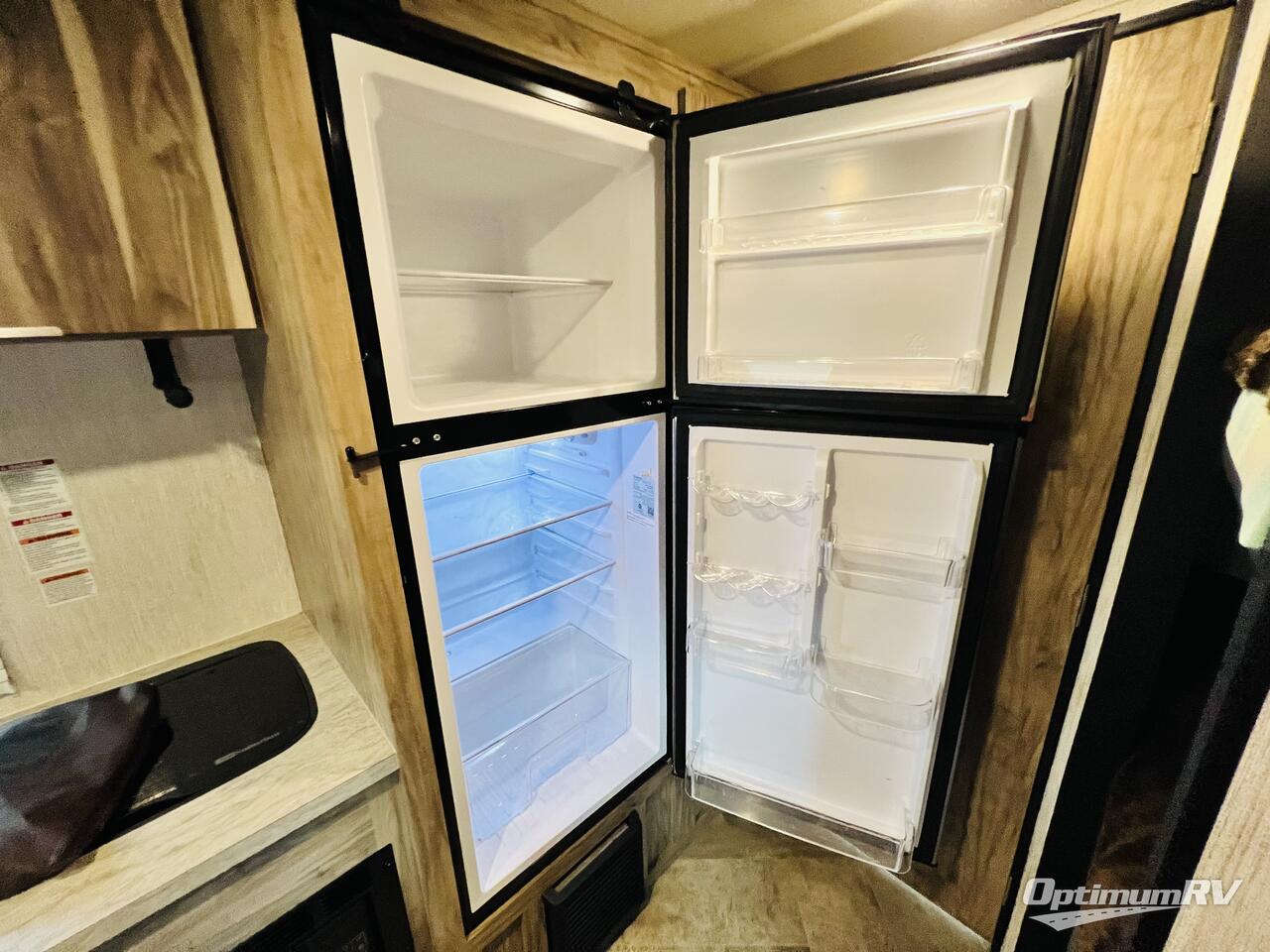 2022 Palomino Real-Lite Mini RL189 Photo 12