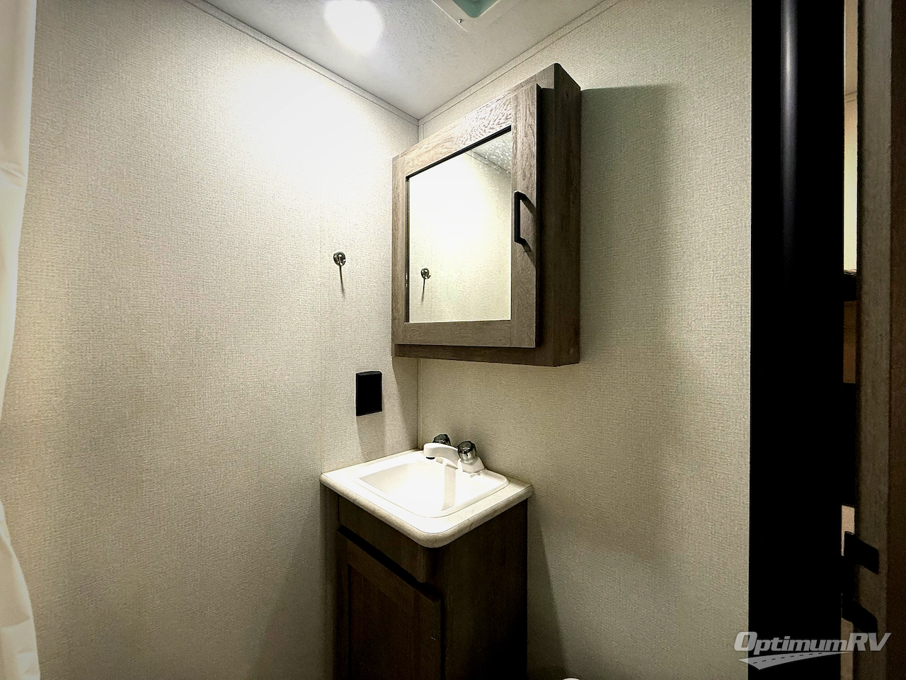 2021 Keystone Springdale Mini 1800BH Photo 11