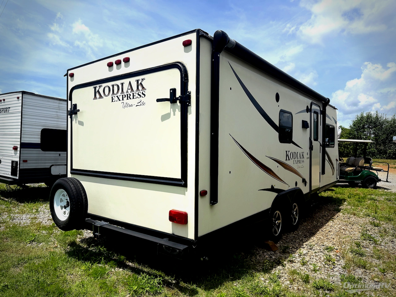 2017 Dutchmen Kodiak Express 222ES Photo 2
