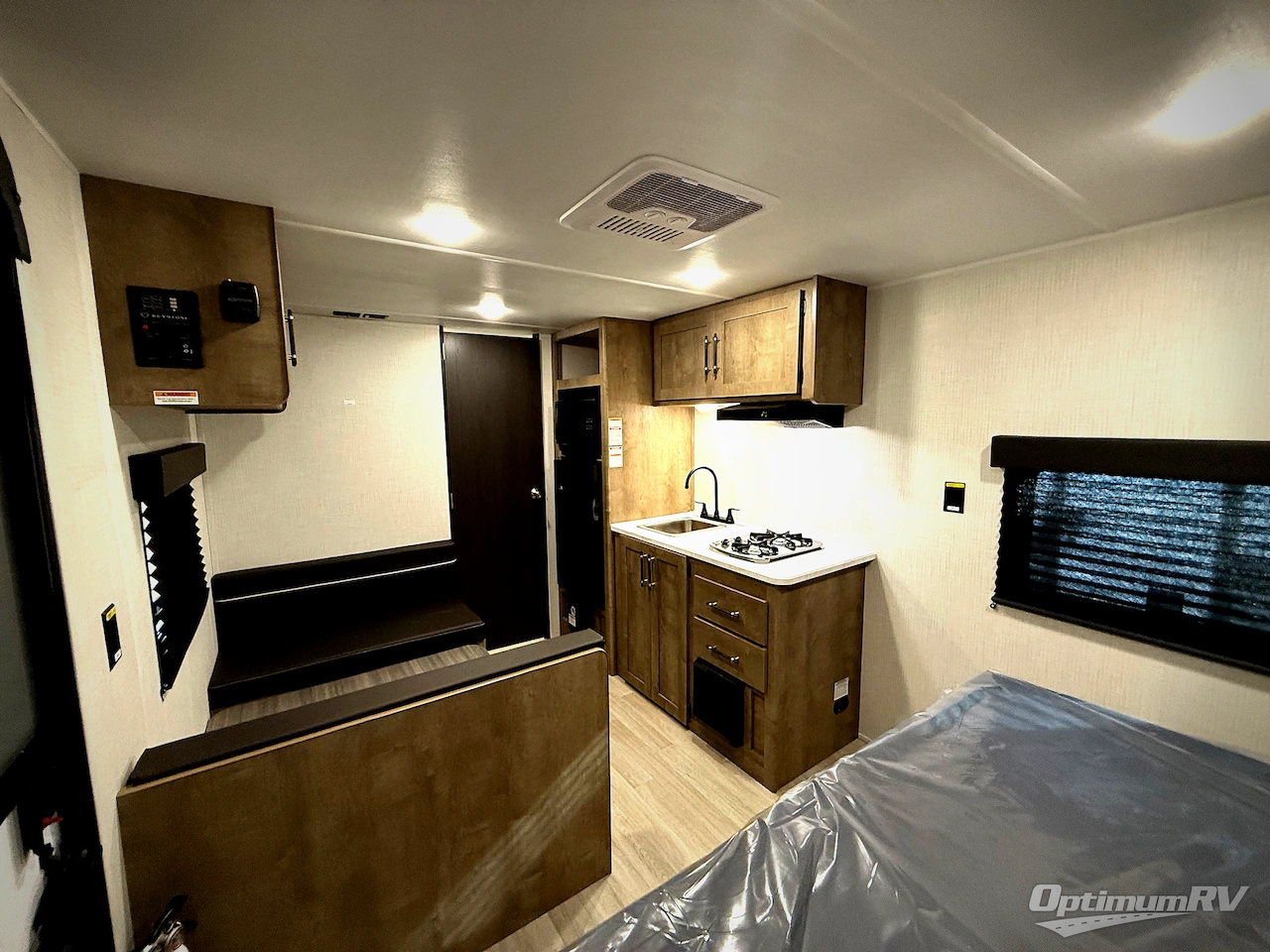 2026 Keystone Springdale Mini 1700FQ Photo 4