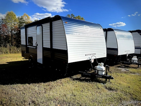New 2026 Keystone Springdale Mini 1700FQ Featured Photo
