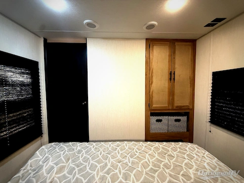 2025 Forest River Cherokee Grey Wolf 27LH RV Photo 3