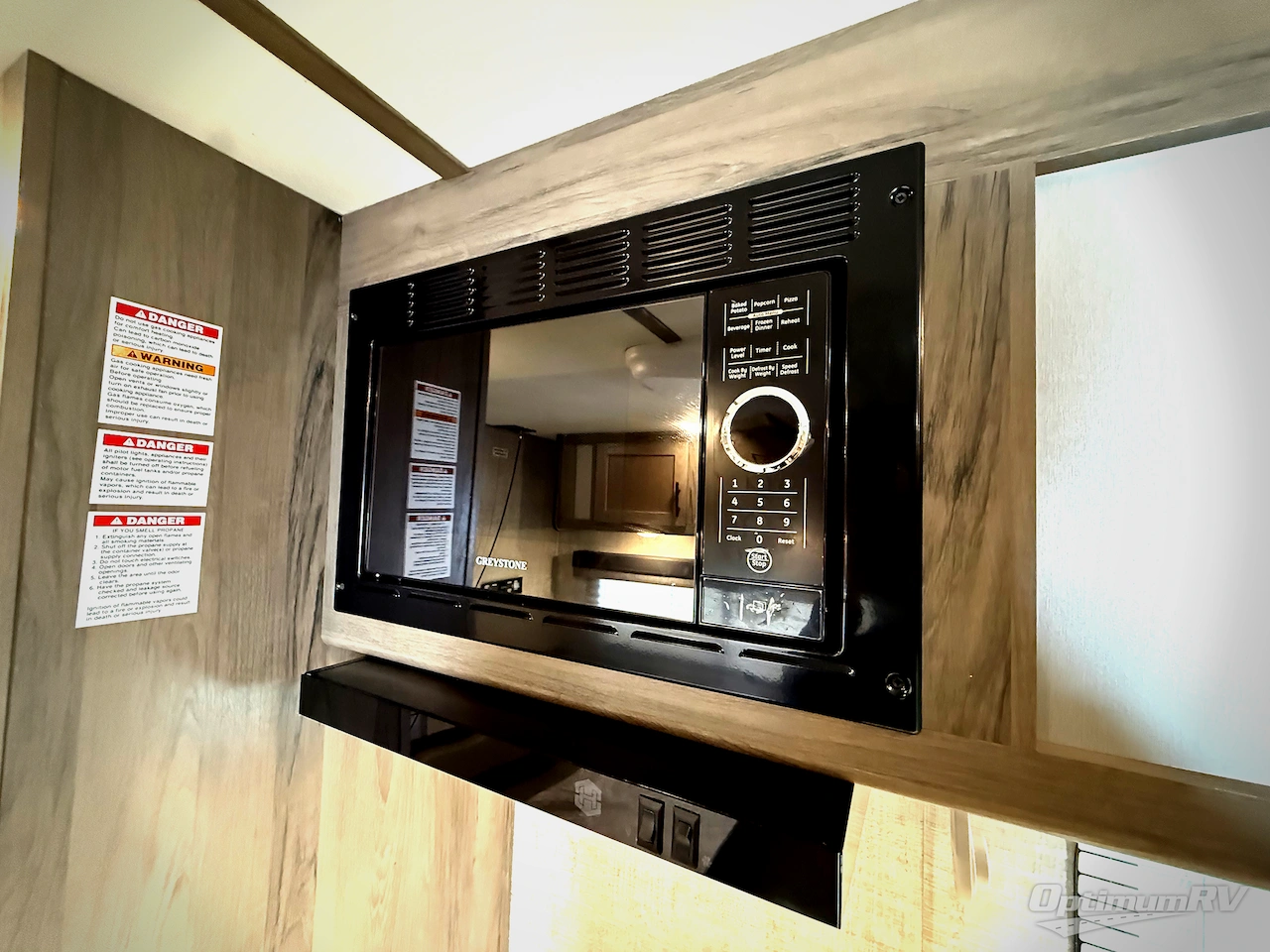 2021 Gulf Stream Enlighten 25BH Photo 11