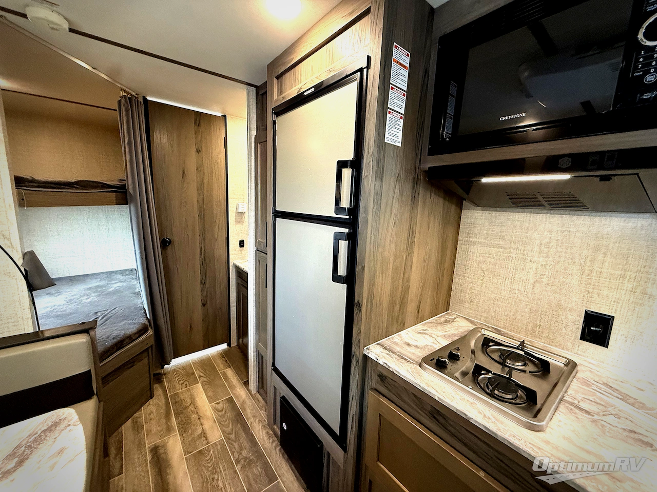 2021 Gulf Stream Enlighten 25BH Photo 12