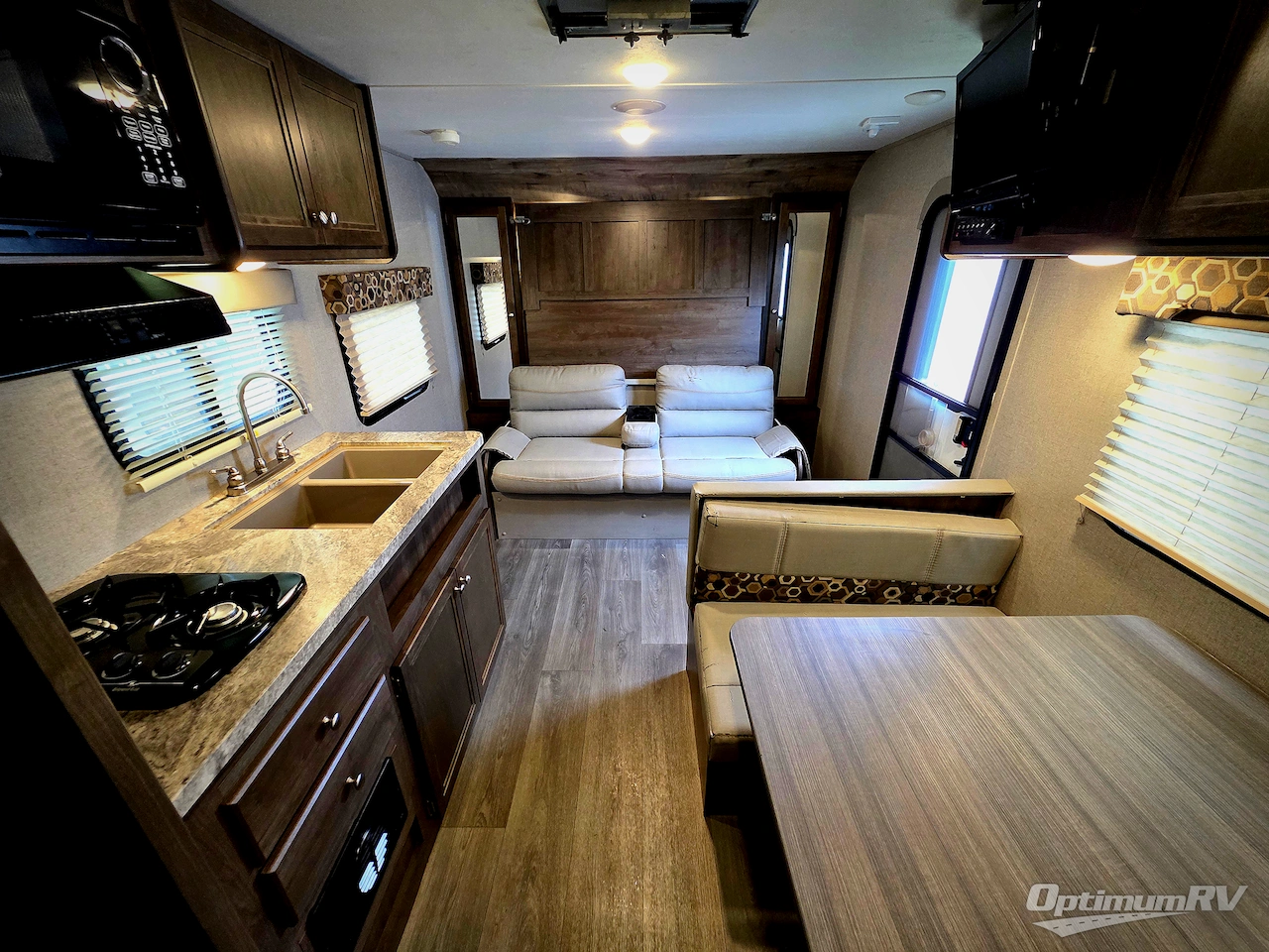 2018 Dutchmen Coleman Light LX 1705RB Photo 6