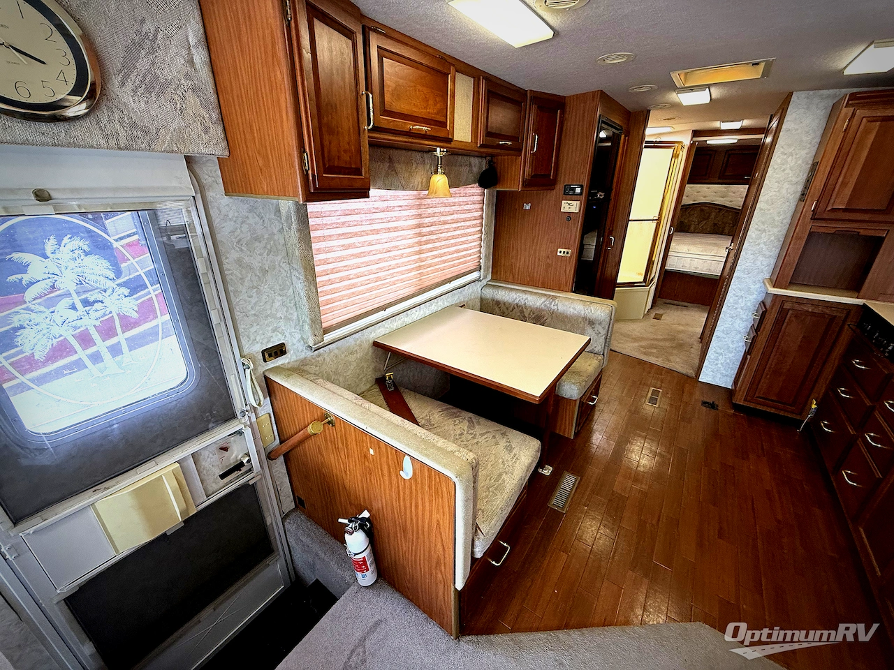 2000 Winnebago Chieftain 36L Photo 6