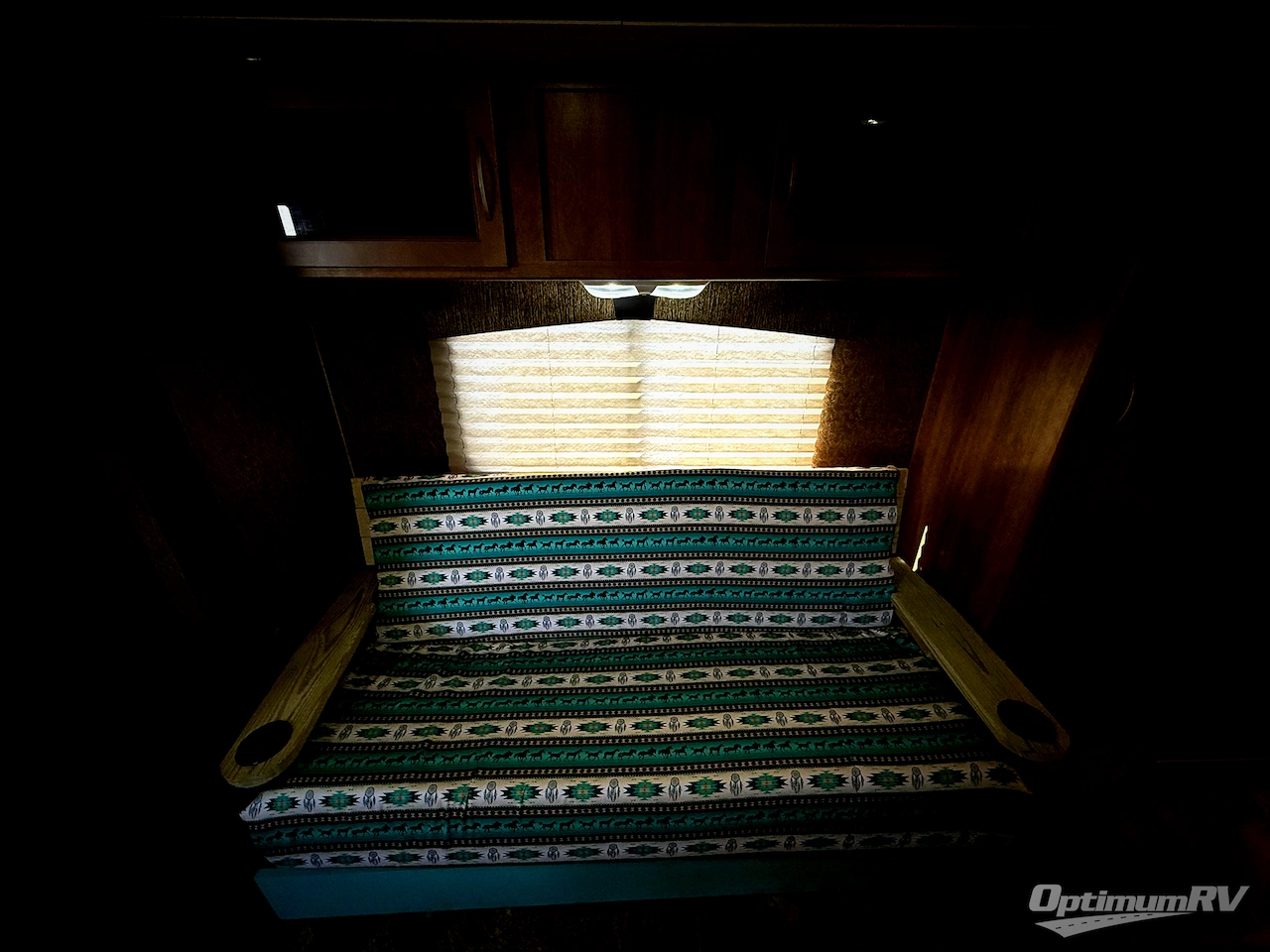 2015 Coachmen Apex Ultra-Lite 239RBS Photo 10