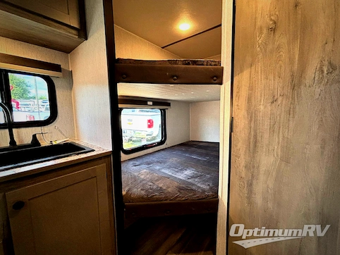 2026 Sunset Park Sun Lite LTD 21DB RV Photo 4
