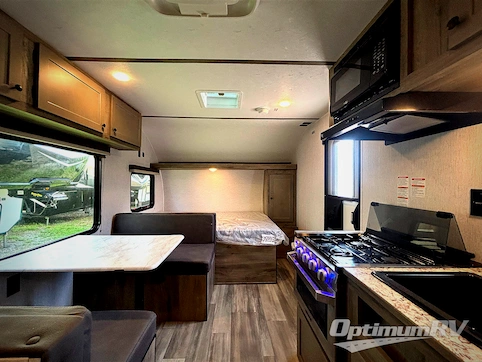 2026 Sunset Park Sun Lite LTD 21DB RV Photo 2