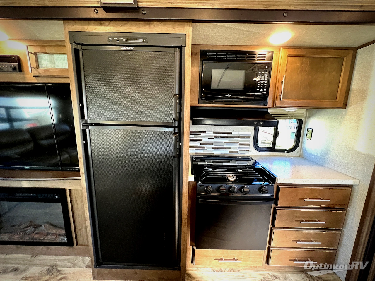 2018 Keystone Cougar Half-Ton Series 32RLI Photo 14