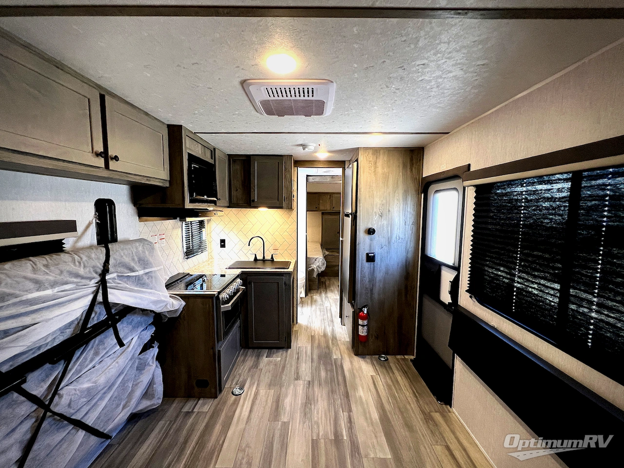 2026 Sunset Park Sun Lite 27WQB Photo 3