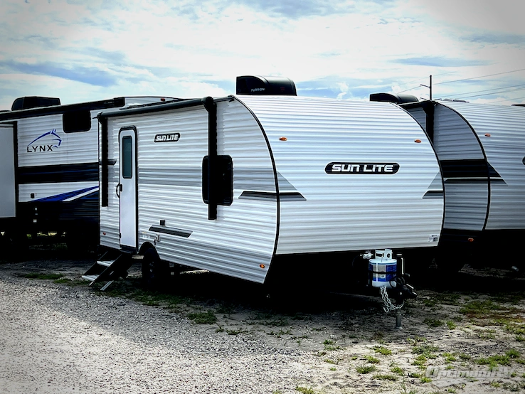 2026 Sunset Park Sun Lite LTD 19BH RV Photo 1
