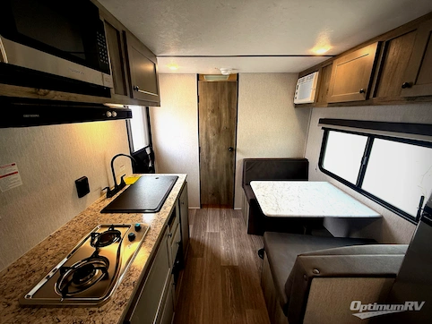2026 Sunset Park Sun Lite LTD 19RB RV Photo 4