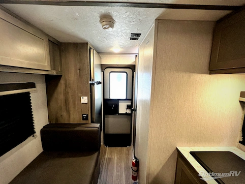 2026 Sunset Park Sun Lite 16BH RV Photo 2