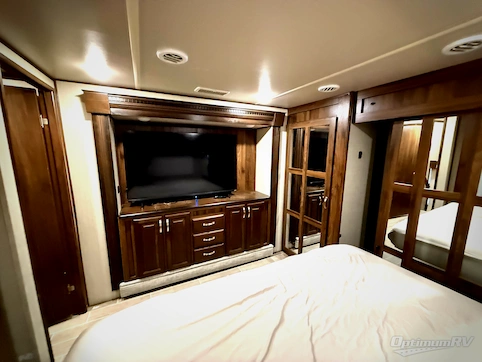 2019 Palomino Columbus 1492 389FL RV Photo 4