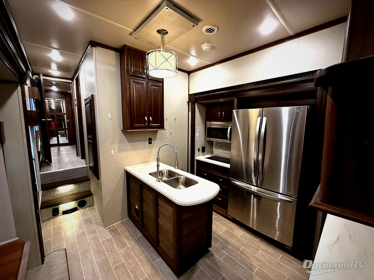 2019 Palomino Columbus 1492 389FL Photo 4