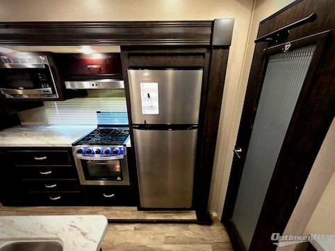 2020 Shasta Phoenix Lite 30RLS RV Photo 3