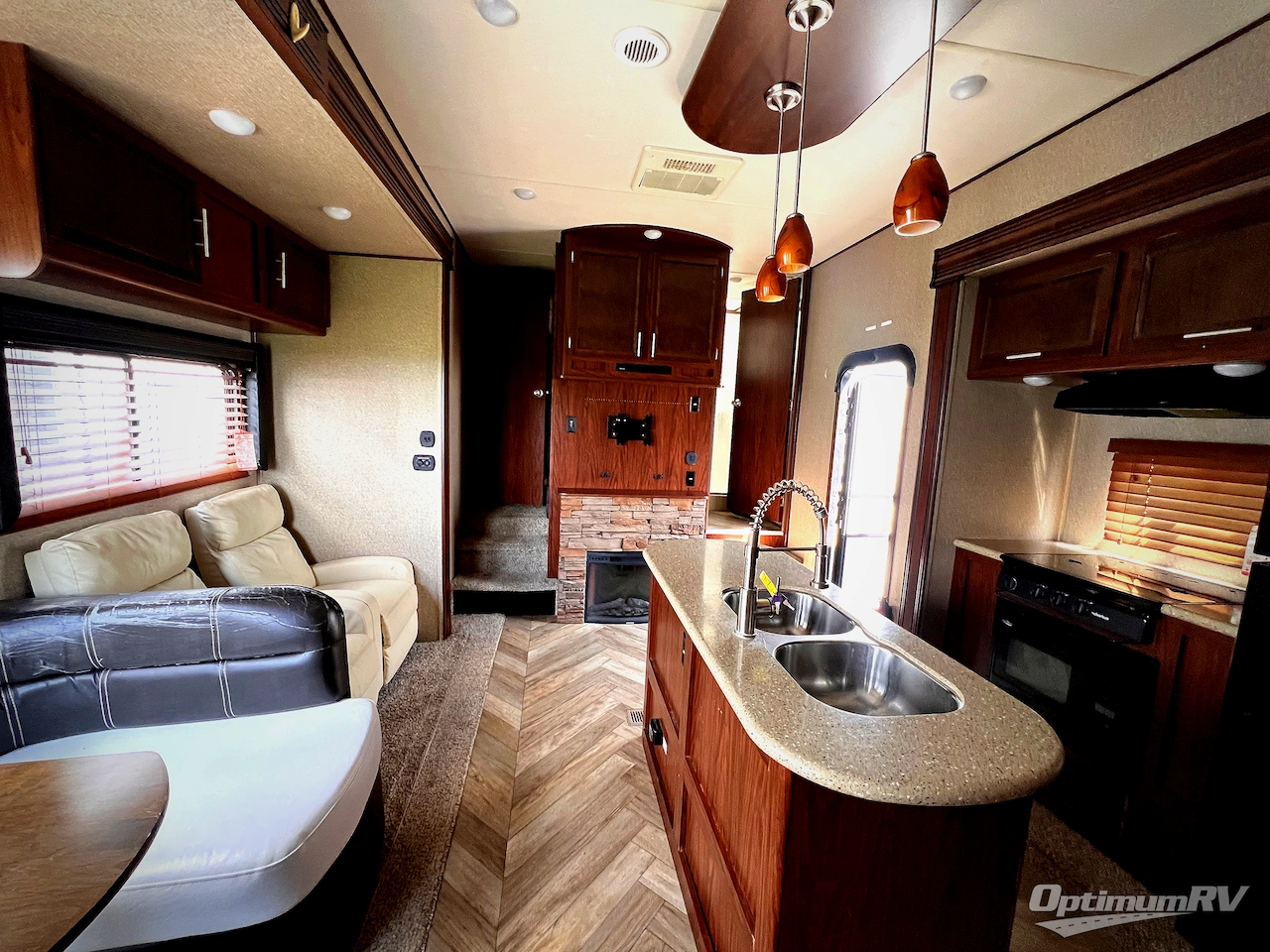 2017 Forest River Vengeance 377V Photo 3