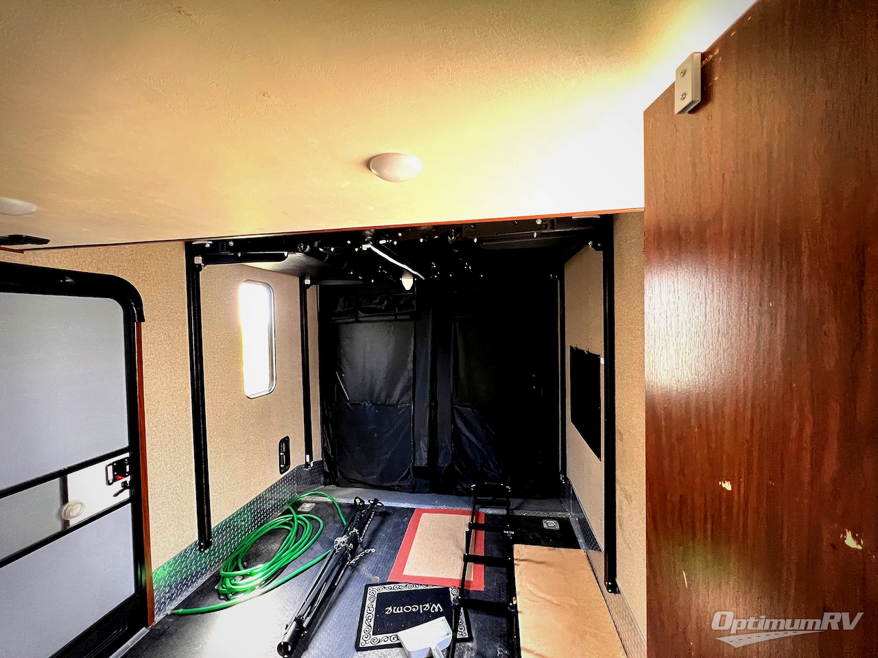 2017 Forest River Vengeance 377V Photo 10