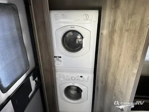 2020 Keystone Sprinter 330KBS RV Photo 4