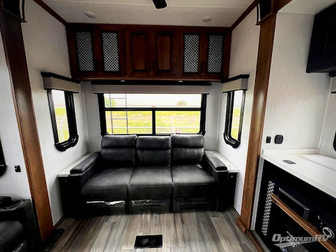 2022 Heartland Bighorn 3960LS RV Photo 3