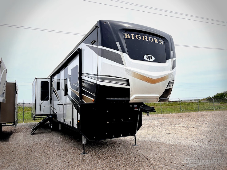 2022 Heartland Bighorn 3960LS RV Photo 1
