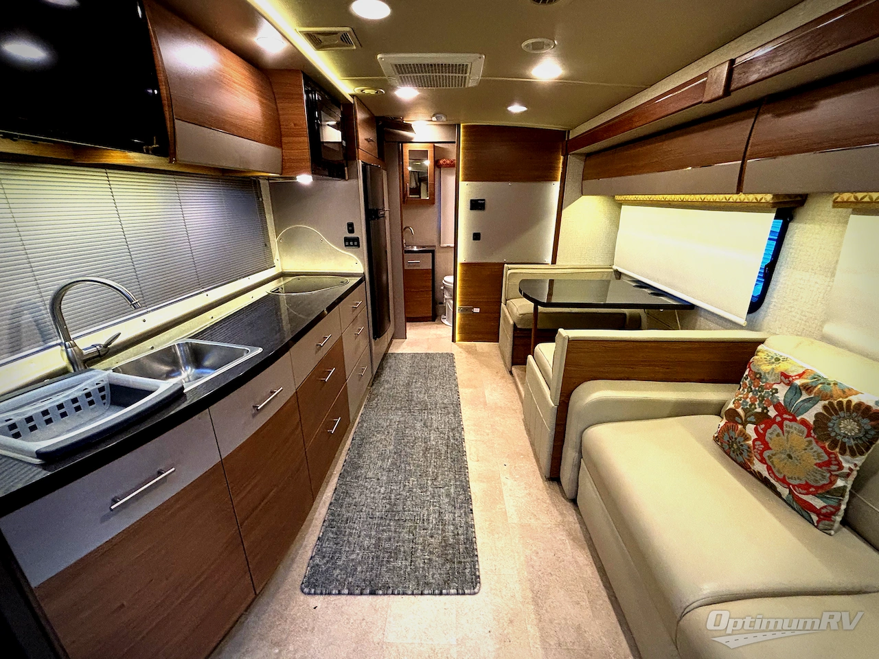 2015 Mercedes Benz Sprinter 3500 photo 4