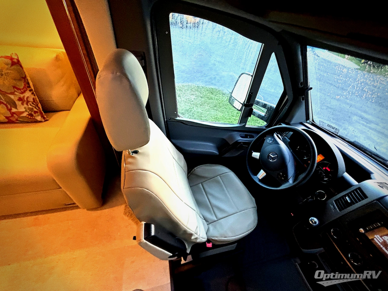 2015 Winnebago View 24M Photo 7