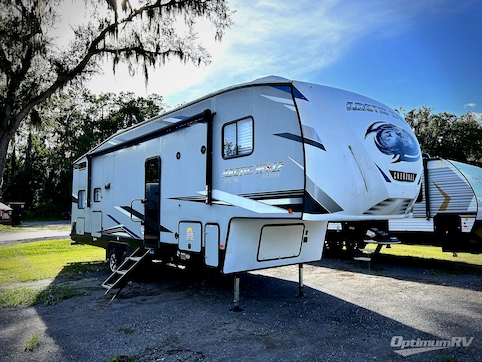 Used 2022 Forest River Cherokee Arctic Wolf 287BH Featured Photo