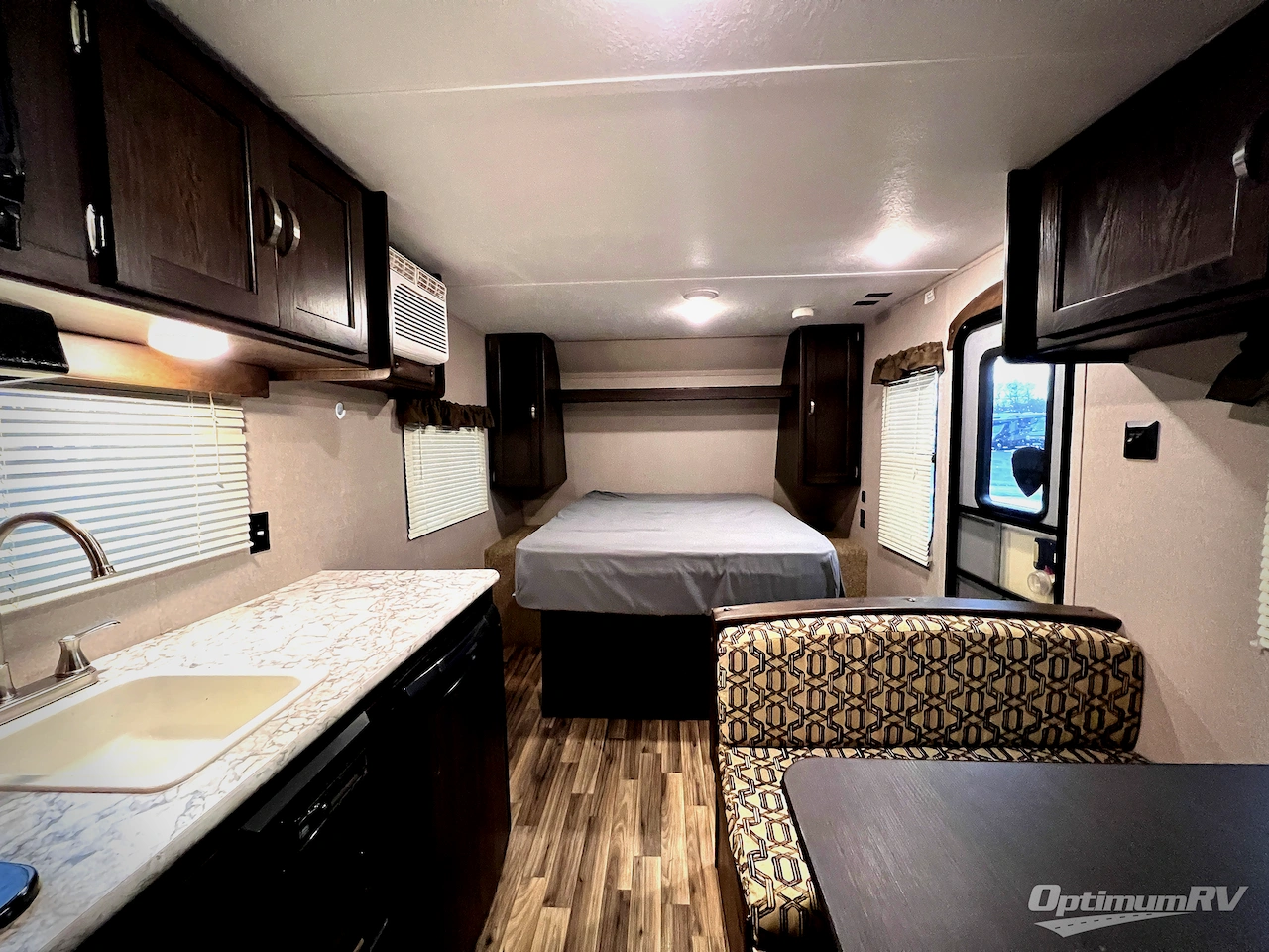 2019 Keystone Springdale Mini 1700FQ Photo 5