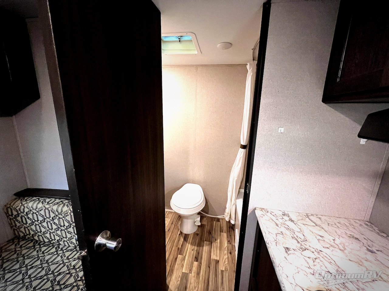 2019 Keystone Springdale Mini 1700FQ Photo 20