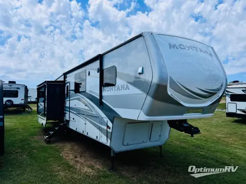 Used 2022 Keystone Montana 3855BR Featured Photo