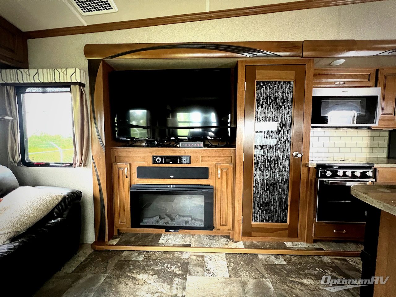 2019 Forest River Cedar Creek Hathaway Edition 38FBD Photo 7