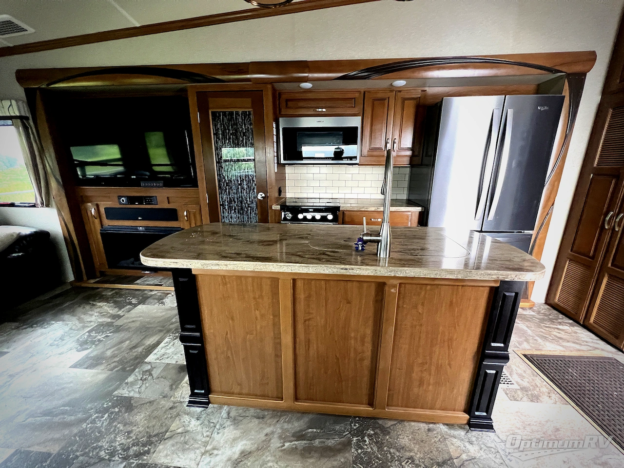 2019 Forest River Cedar Creek Hathaway Edition 38FBD Photo 12