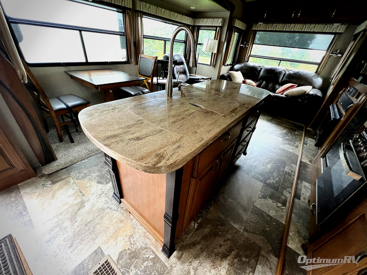 2019 Forest River Cedar Creek Hathaway Edition 38FBD Photo 13