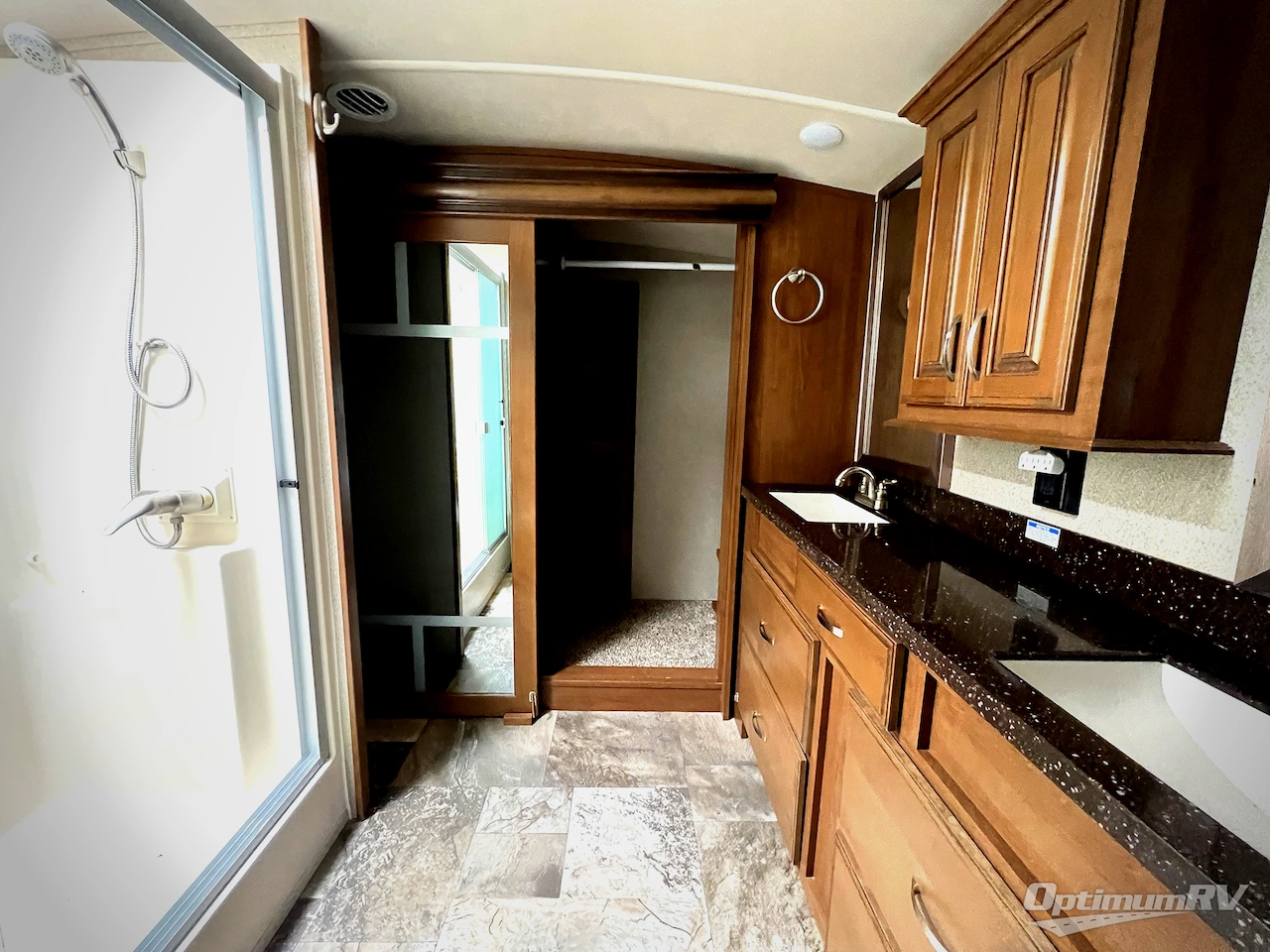 2019 Forest River Cedar Creek Hathaway Edition 38FBD Photo 22