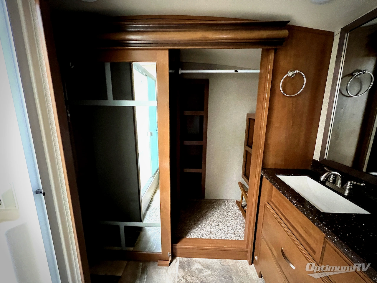 2019 Forest River Cedar Creek Hathaway Edition 38FBD Photo 24