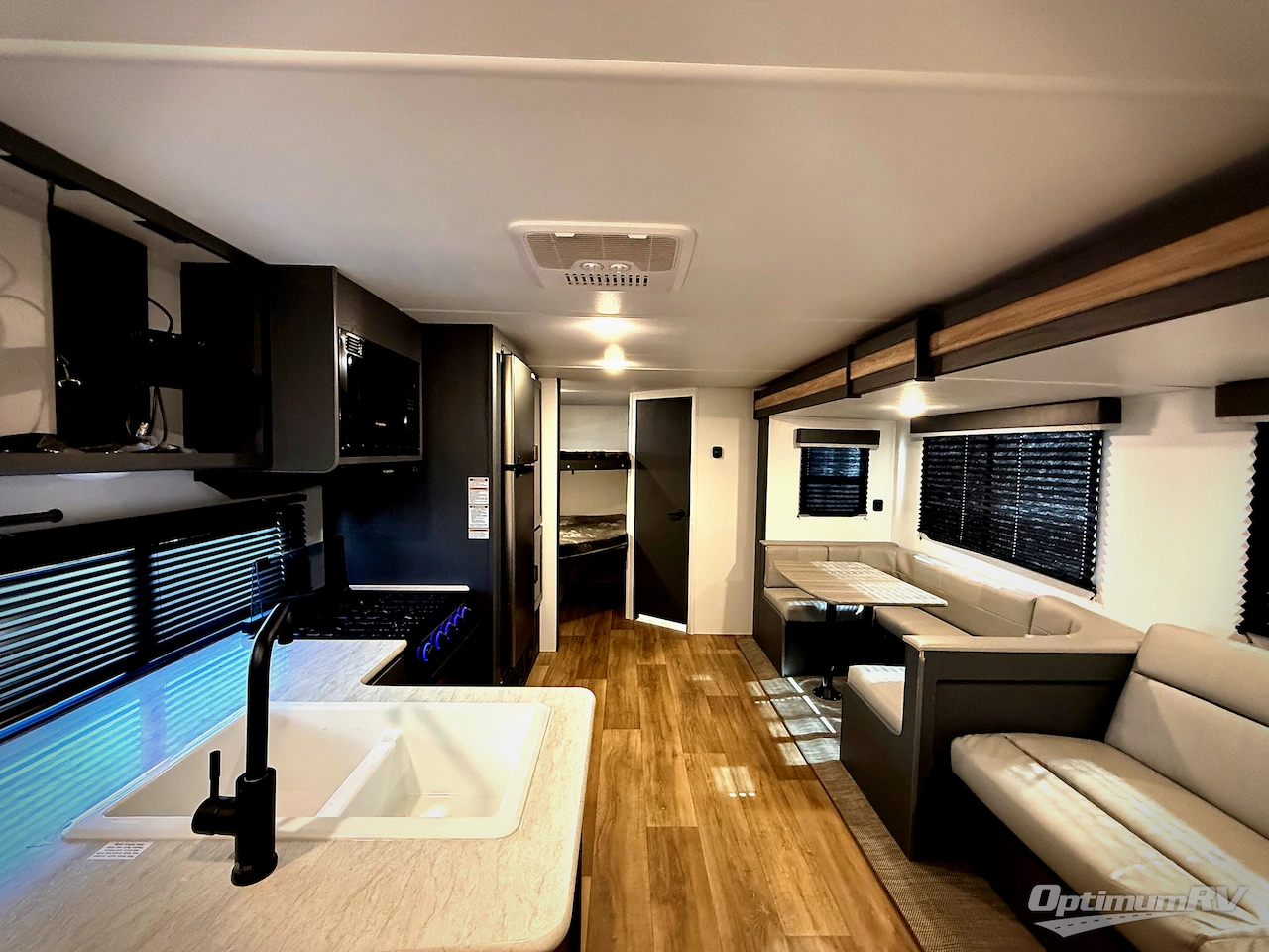 2024 Keystone Bullet Crossfire Double Axle 2640BH Photo 4