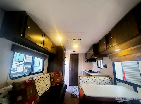 2019 Coachmen Clipper Ultra-Lite 21FQ RV Photo 3
