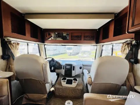 2014 Thor ACE 29.2 RV Photo 2