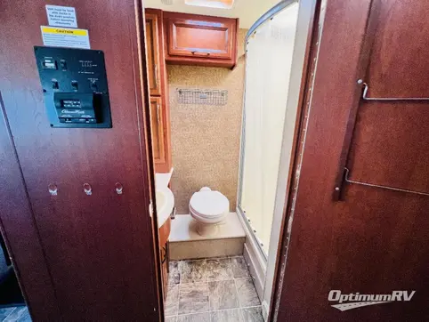 2014 Thor ACE 29.2 RV Photo 4
