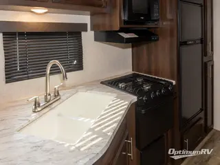 2019 Jayco Jay Flight 324BDS RV Photo 3