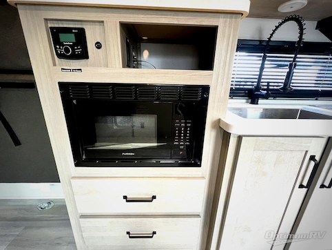 2025 Grand Design Momentum MAV 27MAV RV Photo 3