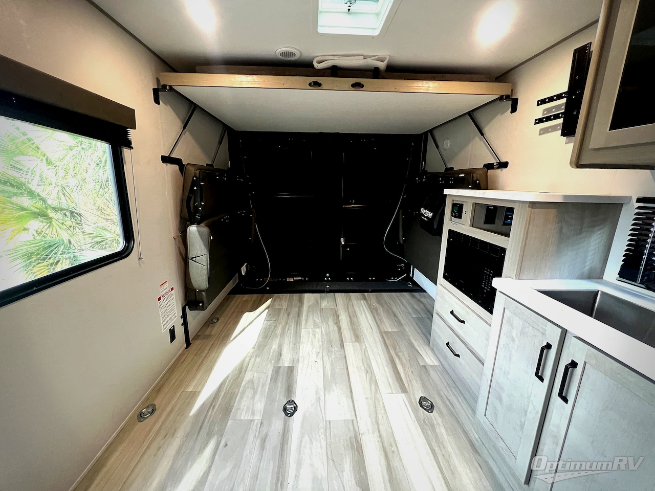 2025 Grand Design Momentum MAV 27MAV Photo 4