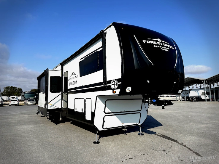 2025 East To West Takoda 399TH RV Photo 1