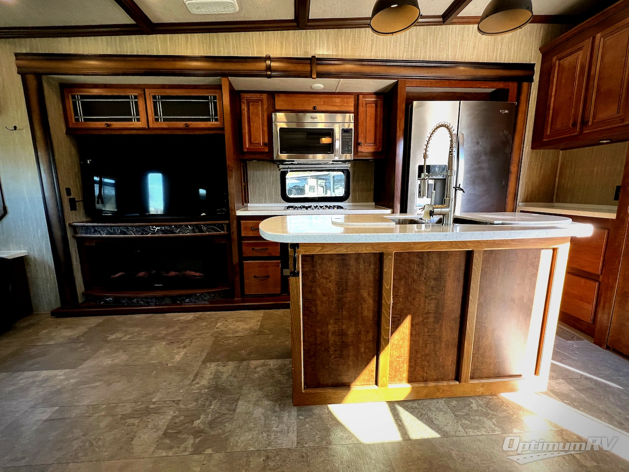 2018 Heartland Big Country 3155RLK Photo 10