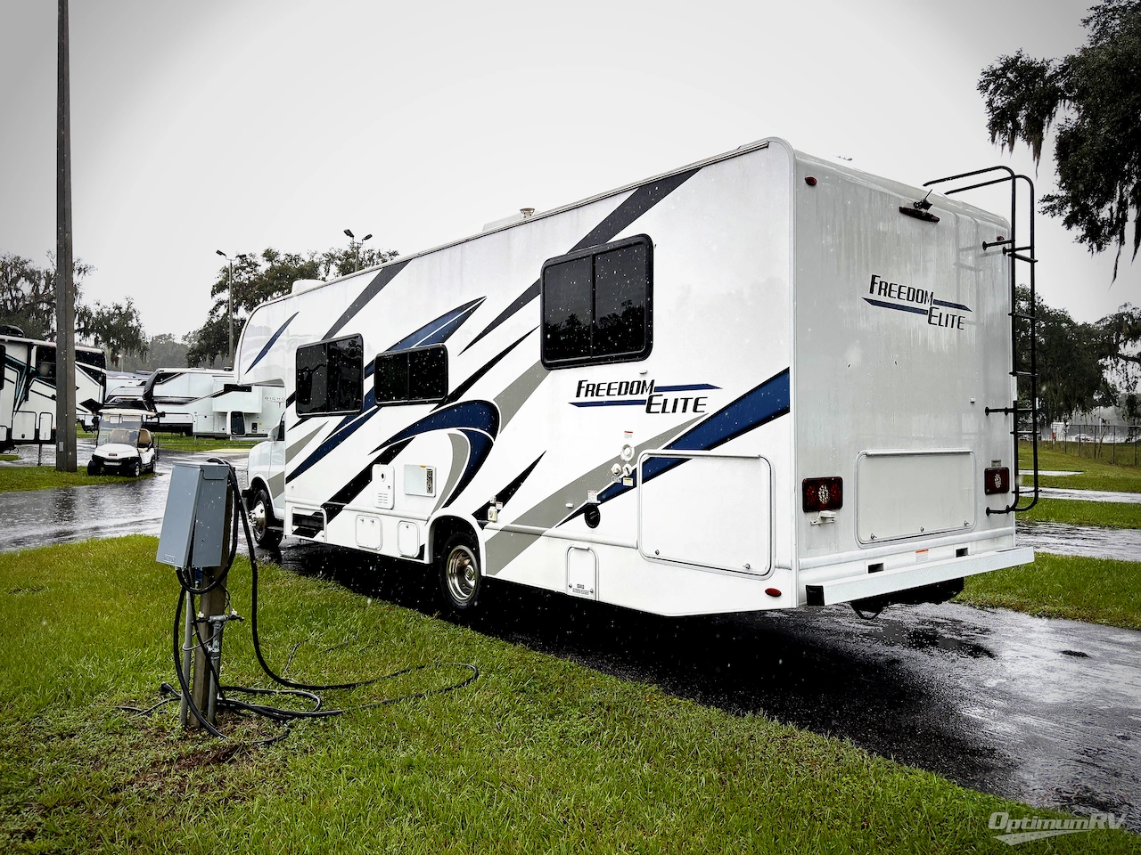 2026 Thor Four Winds 28HZ Chevy Photo 3