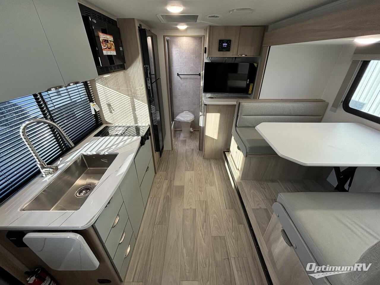 SOLD! - New 2025 Winnebago Micro Minnie 2108TB Travel Trailer at